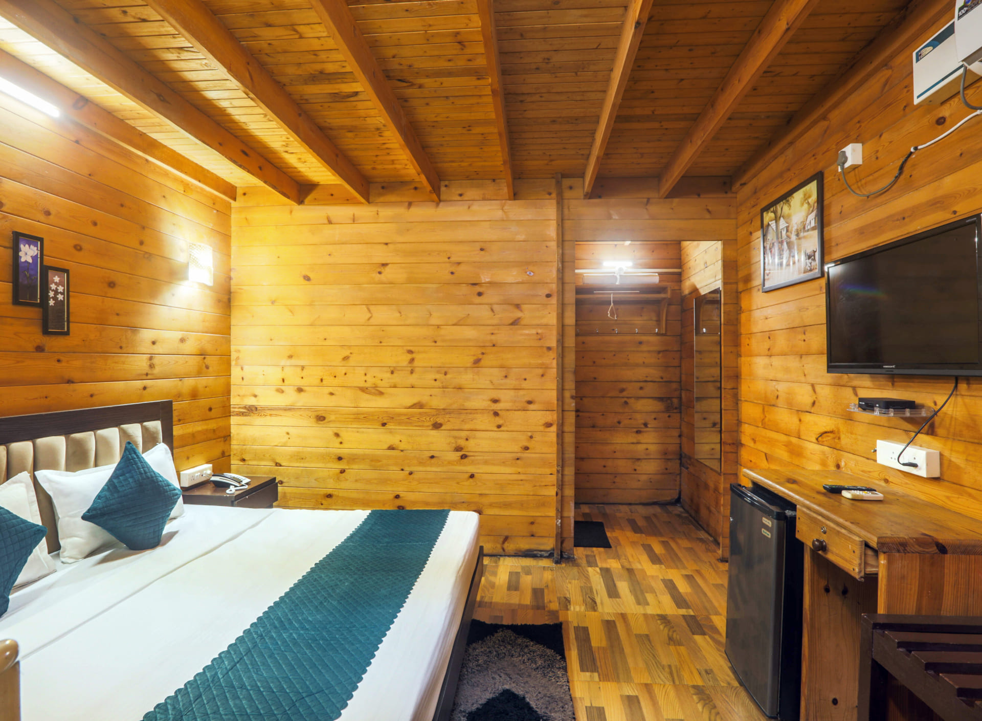 Best beach resorts in Calangute Goa for family and couples